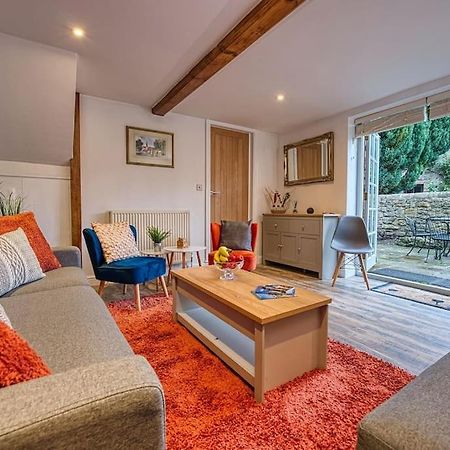 Delightful Two-Bedroom Cottage In The Heart Of Bakewell Exterior foto