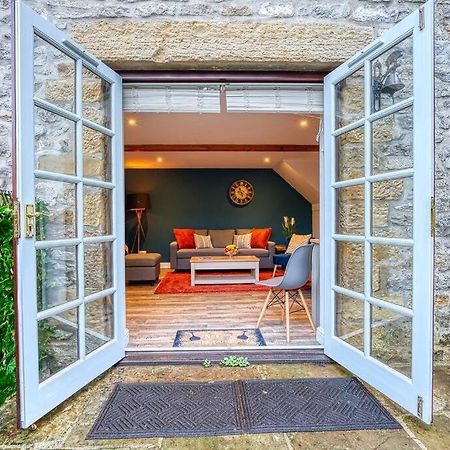 Delightful Two-Bedroom Cottage In The Heart Of Bakewell Exterior foto