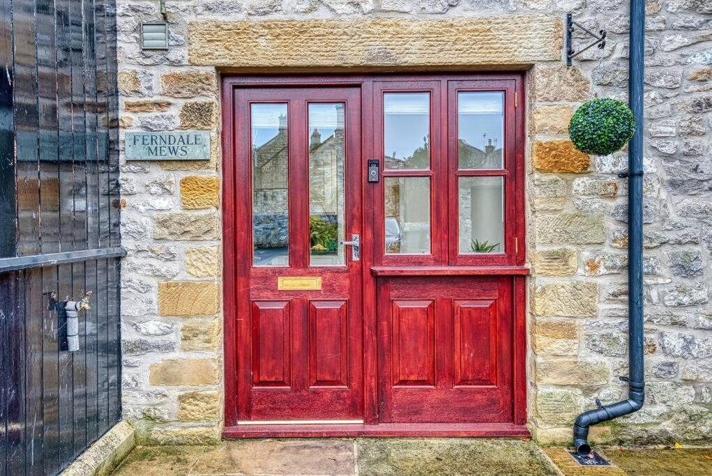 Delightful Two-Bedroom Cottage In The Heart Of Bakewell Exterior foto