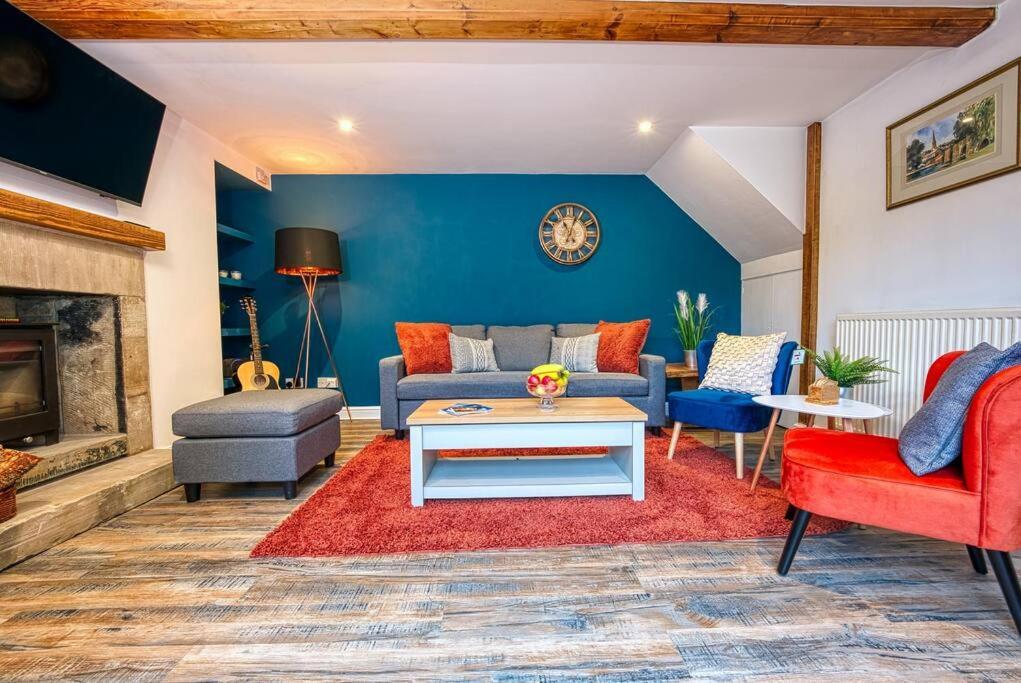 Delightful Two-Bedroom Cottage In The Heart Of Bakewell Exterior foto