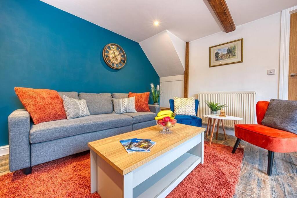 Delightful Two-Bedroom Cottage In The Heart Of Bakewell Exterior foto
